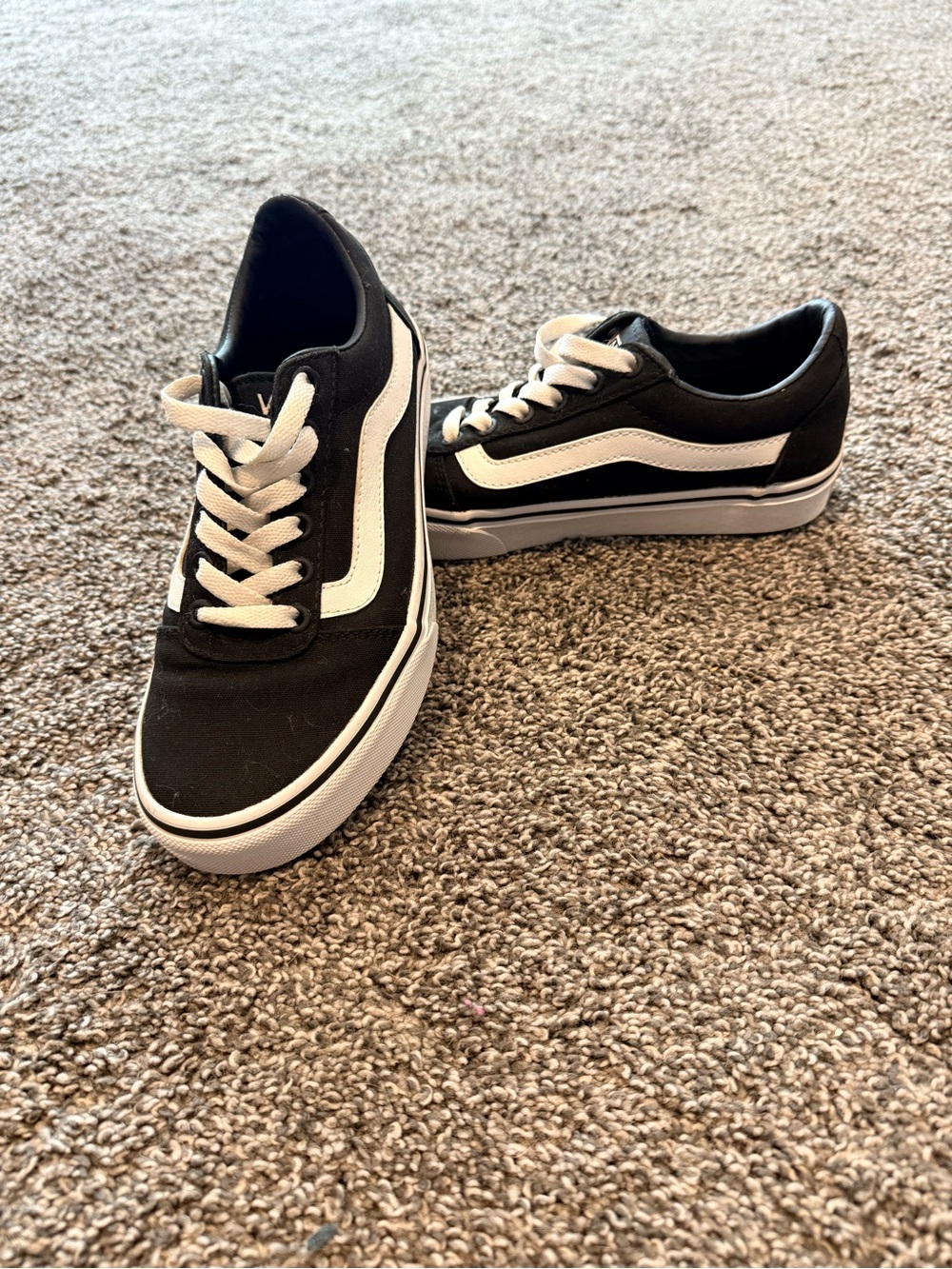 Size 4.5M/6W - Vans Women’s Old Skool Black/White Low-Top Skate Shoes - 500714